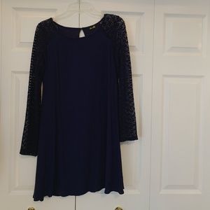 Lace sleeve, navy cocktail dress!